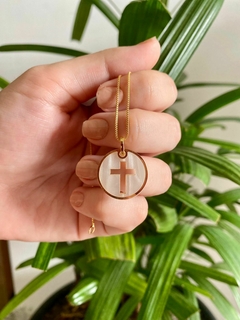 Gargantilha Medalha Crucifixo