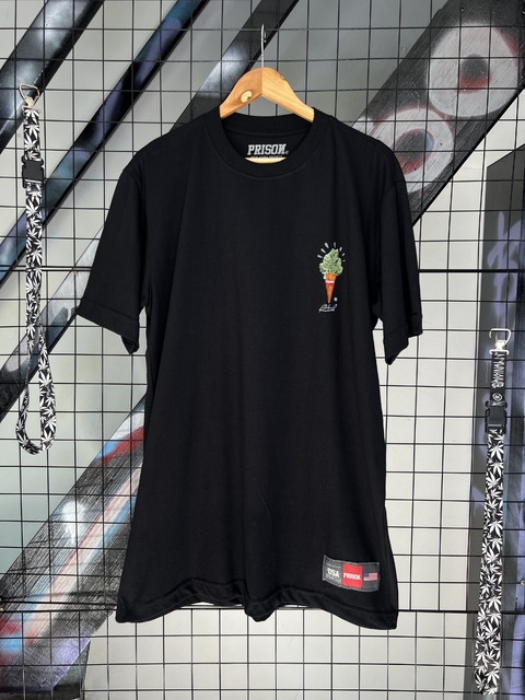 Camiseta Long Prison Cone Skunk Preta - comprar online