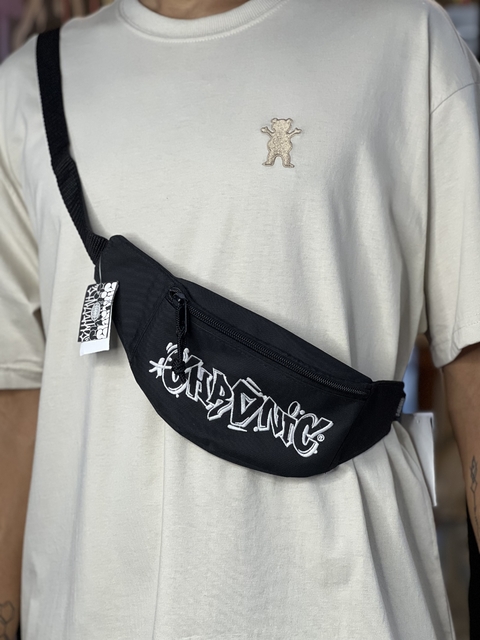 Pochete Bag Chronic Preto Grafitti Bordado Preto - comprar online
