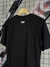 Camiseta Wats Logo Boton Preta - loja online