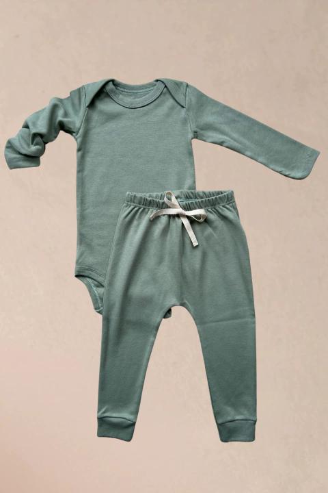 CONJUNTO SUEDINE BODY E CALÇA SARUEL - VERDE CHÁ - comprar online