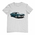 Camiseta branca com estampa de um Chevrolet Chevelle SS 396 em azul e branco.