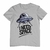 Camiseta com estampa de um OVNI e a frase "I NEED SPACE".