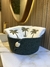 Cesto Organizador Verde Musgo com Toalhas de Lavabo Bordadas – Elegância e Charme para o Seu Banheiro - Chilu Handcraft