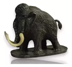 Mamut miniatura años 70 - María Eugenia Mensa