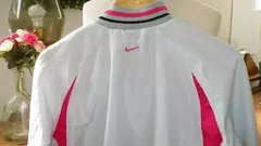 Campera Rompevientos Estilo Retro en internet