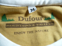 Remera Retro Dufour Mountains - María Eugenia Mensa