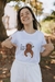 Camiseta As Sextas Usamos Branco na internet