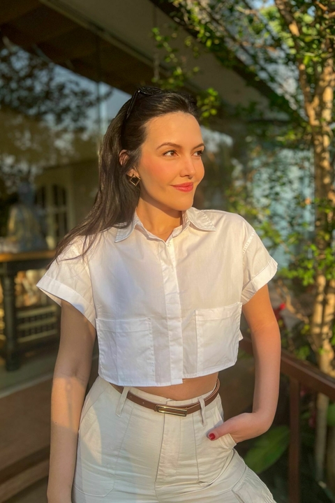 Camisa Cropped Manga Curta