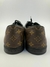 Tênis Louis Vuitton de Couro Preto com Detalhes em Monograma Marrom - comprar online