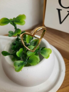 Anel Coração Vazado Banho de Ouro 18k - BellaPassione