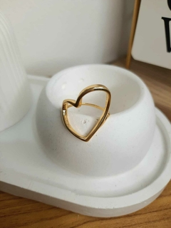 Anel Coração Vazado Banho de Ouro 18k - comprar online