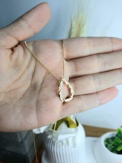 Colar Gota Cravejada Banho de Ouro 18K - comprar online