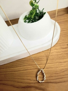 Colar Gota Cravejada Banho de Ouro 18K - BellaPassione