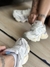 Imagen de New Balance 9060 Blanco y Gris