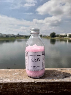 Sal de baño de rosas
