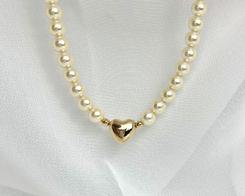 Colar/Gargantilha de Pérolas com Coração