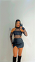 BODY PRETO COM TELA BRILHOSA E RECORTES na internet
