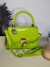 Cartera Croco con manija en internet