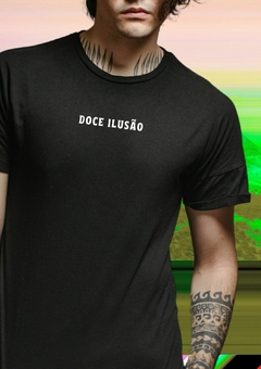 Camiseta Básica - Doce Ilusão - comprar online