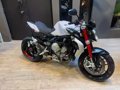 MV Agusta | 675 en internet