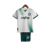 Kit infantil Palmeiras II 23/24 da Puma, composto por camiseta branca com detalhes em verde e calção, exibindo o logo do clube.