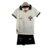 Kit infantil Vasco II Kappa 22/23, camisa branca com detalhes em dourado e preto, incluindo short preto.