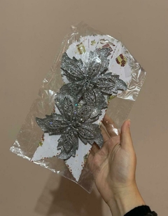 Set x2 Flor Plateada con Broche - comprar online