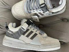 Adidas BAD BUNNY - comprar online