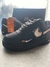 Nike Air TM negra en internet