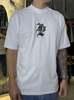 CAMISETA LETTERING PMO44