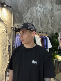 FIVE PANEL GRAFITTI MANOS CAPS - comprar online