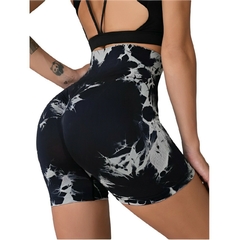 Calza Corta Deportiva Batik Negro - Seamless Push Up - FemmeFitt - comprar online