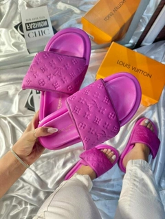Eleva tu estilo con las Sandalias Louis Vuitton Paris