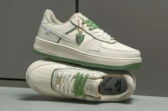 Eleva tu estilo con las Nike Air Force Multicolor ¡25% OFF por tiempo limitado! - JGrande