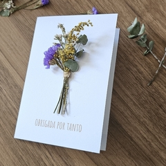 Cartão “Obrigada por tanto” com mini buquê floral