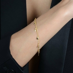 Pulseira Dourada com Pingentes de Coração e Estrela - comprar online