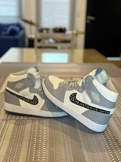 Air Jordan 1 x DIOR