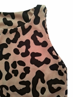 REMERA MUSCULOSA ANIMAL PRINT - comprar online