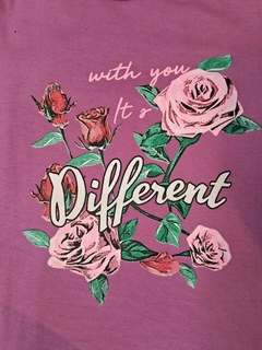 REMERA DIFFERENT MORADA - comprar online