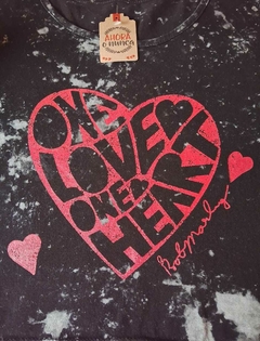 REMERA BATIK LOVE