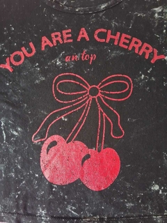 REMERA BATIK CHERRY