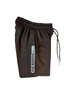 SHORT DEPORTIVO NIKE GRIS OSCURO - comprar online