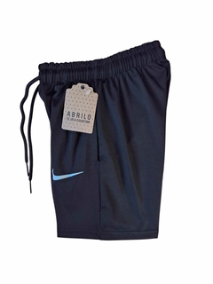 SHORT DEPORTIVO NIKE NEGRO - comprar online