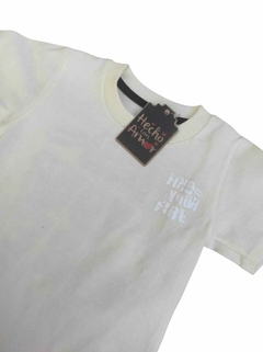 REMERA FIND YOUR FIRE BEIGE - comprar online