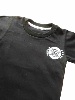 REMERA ASOCIACIÓN DE SURF NEGRA en internet