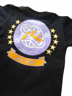 REMERA ASOCIACIÓN DE SURF NEGRA - comprar online