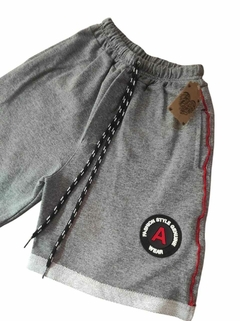 BERMUDA OVERSIDE GRIS OSCURO CON ROJO - comprar online