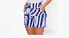 Shorts listrado com bolso - comprar online