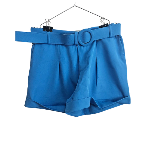 Short alfaiataria com cinto na mesma cor